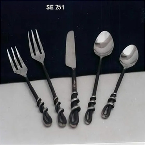 Juego de Cubiertos de Acero Inoxidable con Baño de Oro para Restaurante, Marca Unicorn Handicrafts, de Primera Calidad, Cuchara, Tenedor y Cuchillo, para Comedor de Lujo - Product Image 1