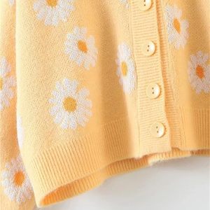 เสื้อสเวตเตอร์ถักสำหรับผู้หญิงไซส์เล็ก - เสื้อพูลโอเวอร์ทรงสั้นสำหรับฤดูหนาว - เสื้อถักแฟชั่นสำหรับผู้หญิงคุณภาพสูง เนื้อผ้านุ่ม ใส่ได้ในฤดูใบไม้ร่วง - Product Image 5