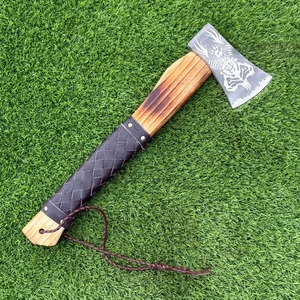 ขวานเหล็กตีขึ้นรูปด้วยมือ พร้อมด้ามไม้และปลอกหนัง สำหรับผ่าฟืน - Product Image 6