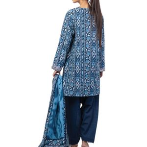 ชุดเสื้อผ้าสตรีสีฟ้าพิมพ์ลาย วิสโคสผสม ดีไซน์สดใส ตะเข็บทนทาน ชุด 3 ชิ้น - Product Image 2