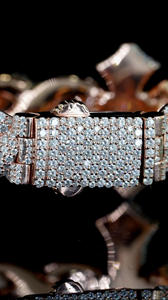 Vana Jewels - Dije de cruz con incrustaciones de moissanita de corte brillante holográfico, chapado en rodio, plata de ley 925, estilo Hip Hop de lujo y con brillo. - Product Image 2