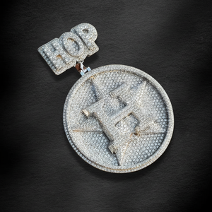 Colgante de Número Hip Hop, Plata 925, Medallón Personalizado con Inicial, Colgante de Letra con Moissanita, Joyería Personalizada, Regalo para Él - Product Image 1