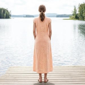 Robe midi en lin sans manches à col rond avec poches, coupe ample et respirante, robe d'été décontractée pour femmes - Product Image 3