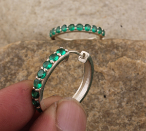 Boucles d'oreilles pendantes en CZ vert naturel, argent sterling 925, forme goutte d'eau de luxe, faites à la main, bijoux de fête pour femmes, vente en gros - Product Image 6