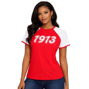 Camisa Raglán Premium de Chenilla Roja Delta Sigma Theta 1913 para Mujer, Ajuste Cómodo, Alta Calidad, Ropa Casual de Hermandad Griega - Product Image 1