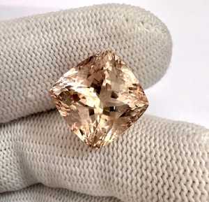 พลอยไพลินสีน้ำเงินธรรมชาติทรงคุชชั่น รูปทรงอิสระ Zubeda Gems รับรองโดย GFCO ขายส่งสำหรับทำเครื่องประดับ รัฐราชสถาน เส้นผ่านศูนย์กลางรูเจาะ - Product Image 2