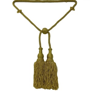 Pompons en fil de soie multicolores dorés - Écologiques, taille personnalisable, cousus à la main, pour vêtements, décorations d'église, sacs et textiles de maison - Product Image 1