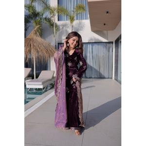 Ensemble Kurti en coton velours glacé de qualité supérieure, sans plis, toutes saisons, pour les occasions de fête, les festivals, les mariages, les occasions décontractées - Product Image 1