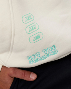 Sudadera con Capucha Oversize Color Crema We Rise. Nombres Alternativos: * Sudadera con Capucha Estándar * Sudadera con Capucha con Gráfico Minimalista * Sudadera con Capucha Premium Off Wh - Product Image 6