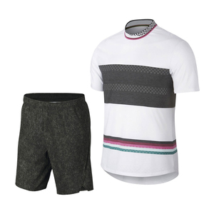 Tenue de tennis pour hommes en gros Outfitize International : Ensemble chemise athlétique à col en V et short à séchage rapide, personnalisable avec logo pour équipe, commande en gros - Product Image 6