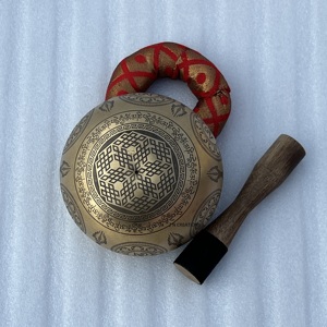 Fabricant de bols chantants martelés de haute qualité, bols sonores de méditation, bols chantants tibétains en bronze et laiton avec marteau et coussin - Product Image 4