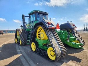Tractor de Alto Rendimiento 2025 9RX 710 de 4 Ruedas Motrices, Suministro a Granel, Equipo de Calidad - Product Image 3