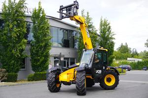 รถยกเทเลสโคปิค JCB รุ่น 526-56 คุณภาพดีที่สุด — 5.6 ม. — 2,600 กก. - Product Image 2