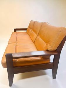 Luxury Tan Leather <b>Sofa</b> Three Seater Modern <b>Wooden</b> <b>Frame</b> Cushioned Seats Premium Living Room Furniture Eco-Friendly Transitional - Product Image 2