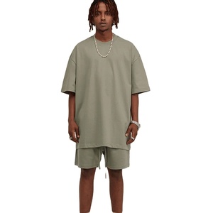 Venta al por mayor de logotipo personalizado de alta calidad atlético de manga corta Camiseta y pantalones cortos de 2 piezas conjuntos cortos para Unisex Causal ropa de calle - Product Image 2