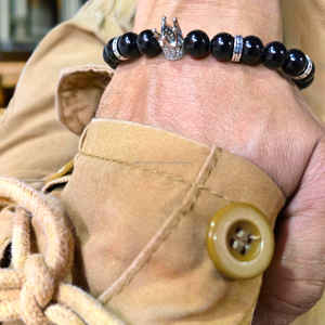 ล่าสุดพรีเมี่ยมคุณภาพอัญมณีธรรมชาติสร้อยข้อมือทัวร์มาลีนสีดําพร้อมเสน่ห์กษัตริย์สําหรับการรักษาจักระฮวงจุ้ยสําหรับผู้ชายและผู้หญิง - Product Image 5