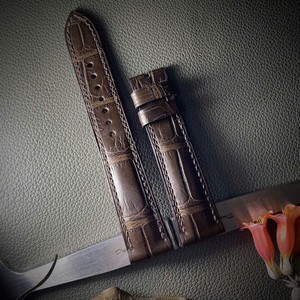 Correas de Reloj de Cuero Genuino Hechas a Mano al por Mayor, Correa de Reloj de Cuero Personalizada, Correa de Reloj de Cuero de Cocodrilo - Product Image 2