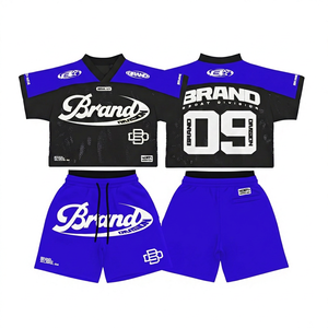 ชุดเสื้อกีฬาผู้ชาย คอวี แขนสั้น พร้อมกางเกงขาสั้นเข้าชุด พิมพ์ลายแบบซับลิเมชั่น แห้งเร็ว เหมาะสำหรับใส่หน้าร้อน - Product Image 6