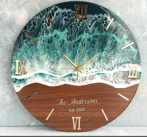 Horloge murale de décoration la plus élégante Horloges en bois et en résine polonaise pour chambre Design moderne Forme ronde - Product Image 5