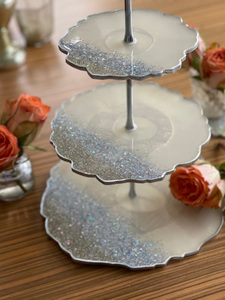 ชุดฐานวางเค้กเรซิ่นตกแต่งสีขาว ลายสัตว์อนิเมะ สำหรับโอกาสมงคล ของขวัญ จานโชว์ ฐานวางของ - Product Image 6