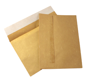 Camelon Exports – Ensemble de papeterie en papier de bois de Sibérie sans acide, enveloppes en coton et soie couleur sable, pour cartes de mariage et présentations - Product Image 2