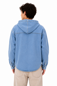 Chaqueta de Mezclilla con Capucha para Hombre, Color Azul Claro Lavado, Estilo Camisa con Botones, Prenda Exterior Informal de Manga Larga para Hombre, Corte Holgado y Elegante - Product Image 2