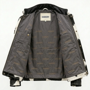 Chaqueta de cuero con pelo de vaca personalizada al por mayor para hombre, estilo desgastado, con retazos geométricos y múltiples bolsillos, para exteriores. - Product Image 4