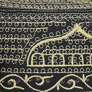 Chapeaux musulmans pour hommes très demandés : casquettes et kufis arabes élégants, motifs islamiques, broderies turques, bonnets de prière musulmans tendance - Product Image 3