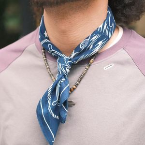 Bufanda de Poliéster Sedoso Personalizada, Regalo de San Valentín, Regalo de Boda, Bufanda para el Cuello, Impresión Digital Personalizada, Bufanda Cuadrada de Poliéster para Boda - Product Image 2