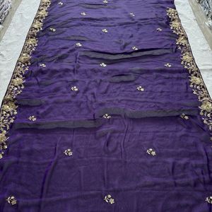 Sari en soie Rangoli de créateur avec broderie élégante et chemisier en soie Mono Banglory richement brodé - Product Image 4