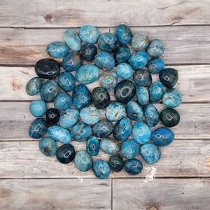 Pierres roulées d'apatite néon naturelle, apatite bleue, cristal de guérison pour le Reiki, la méditation, l'énergie, la décoration intérieure, vente en gros - Product Image 2