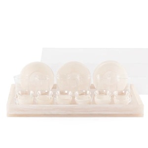 Plateau de service exclusif Virellora Imperial en résine fait main avec dôme en acrylique, tasses et assiettes pour fêtes élégantes et - Product Image 4