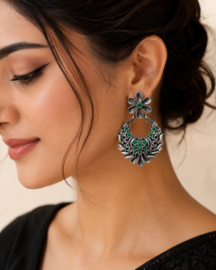 Boucles d'oreilles pendantes classiques en argent oxydé motif fleur, onyx, bijoux traditionnels pour femmes, vente en gros directe usine - Product Image 2