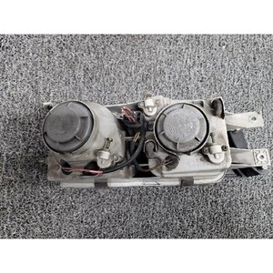 Conjunto de Faro Delantero Derecho Usado de 1996, Marca Dynasty, OEM 9212037700 - Product Image 4