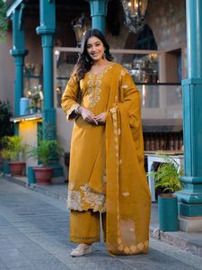 Ensemble Salwar Kameez brodé moutarde pour femme, Kurta à manches longues, pantalon Palazzo, Shawwarah pour fête et mariage - Product Image 1