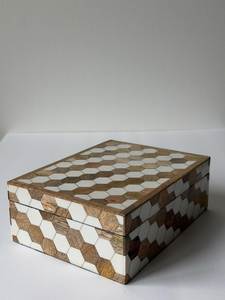 Modern <b>MDF</b> Resin Jewelry <b>Box</b> With Stylish Appearance And Durable Construction For Home Jewelry Storage Use - Product Image 4