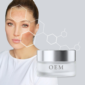 Crème pour le visage éclaircissante à l'extrait de feuille de cerisier, texture lisse, OEM ODM, personnalisation des soins de la peau - Product Image 2