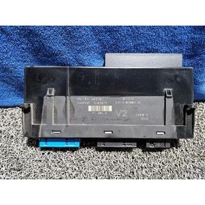 ECU และโมดูลคอมพิวเตอร์มือสองสำหรับรถยนต์ซีรีส์ 5 รุ่น 6135928694102 - Product Image 1