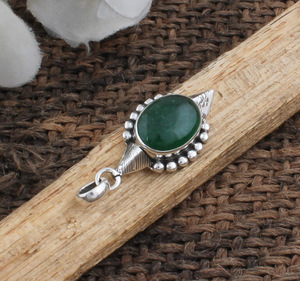 Pendentif vintage en jade vert naturel incrusté, bijou de qualité, charme Bouddha vert impérial antique, bijoux fins certifiés, cadeau - Product Image 2