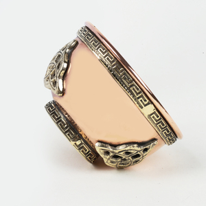 Cuenco de Cobre Triquetra Pequeño para Incienso, Multiusos, Hecho a Mano por Artesanos Indios - Product Image 4