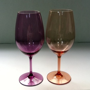 Verre à vin en acrylique de 20 oz avec pied pour bar, fête, restaurant - Product Image 6