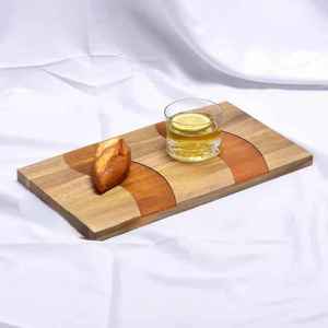 Planche à fromage en bois et résine faite à la main avec forme personnalisée, plateau de service pour charcuterie, épaisseur 2,0 cm, passe au lave-vaisselle - Product Image 5