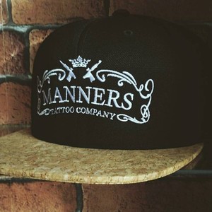 Gorra Snapback Estilo Vintage para Caza, Logotipo Bordado, Negra, 6 Paneles, Unisex, Estilo Urbano, Personalización Disponible - Product Image 5