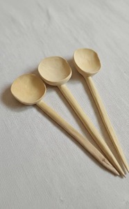 Cuillère en bois artisanale avec long manche pour épices, sel, café en poudre, accessoire de cuisine durable et naturel - Product Image 4