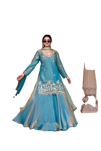 ชุดเลเฮนกา โจลี ชารารา ลาชา ดูปัตตา สำหรับผู้หญิง งานปักหนัก ดีไซน์เนอร์ ออกแบบหรูหรา สำหรับงานปาร์ตี้ งานแต่งงาน ป้องกันแสงแดด ความยาวระดับพื้น - Product Image 2