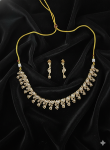 Collar de Gargantilla de Oro Antiguo Estilo Dubái de Lujo, Delicado con Cristales Transparentes, Borlas Florales, Guirnalda, Conjunto de Joyería Nupcial Vintage India - Product Image 3