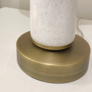 Lámpara de Noche de Mármol Premium Diseñada con una Forma Moderna y Elegante y un Rendimiento de Iluminación Decorativa Cálida - Product Image 5