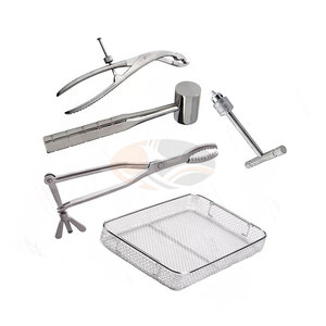 Kit chirurgical orthopédique personnalisé avec source d'alimentation manuelle, comprenant des pinces de maintien osseux et des spatules osseuses en acier métallique - Product Image 2