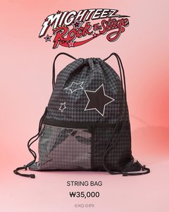 [Produit 100% officiel de Corée] Sac à cordes MIGHTEEZ noir à étoiles à carreaux, design Rock The Stage, accessoire pour fans de musique adultes K-POP - Product Image 1