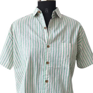 Camisa de Algodón a Rayas Verde y Rosa Unisex |   Camiseta de Manga Corta con Estampado Artesanal |   Camisa Artesanal Hecha a Mano |   Ropa Ética - Product Image 1